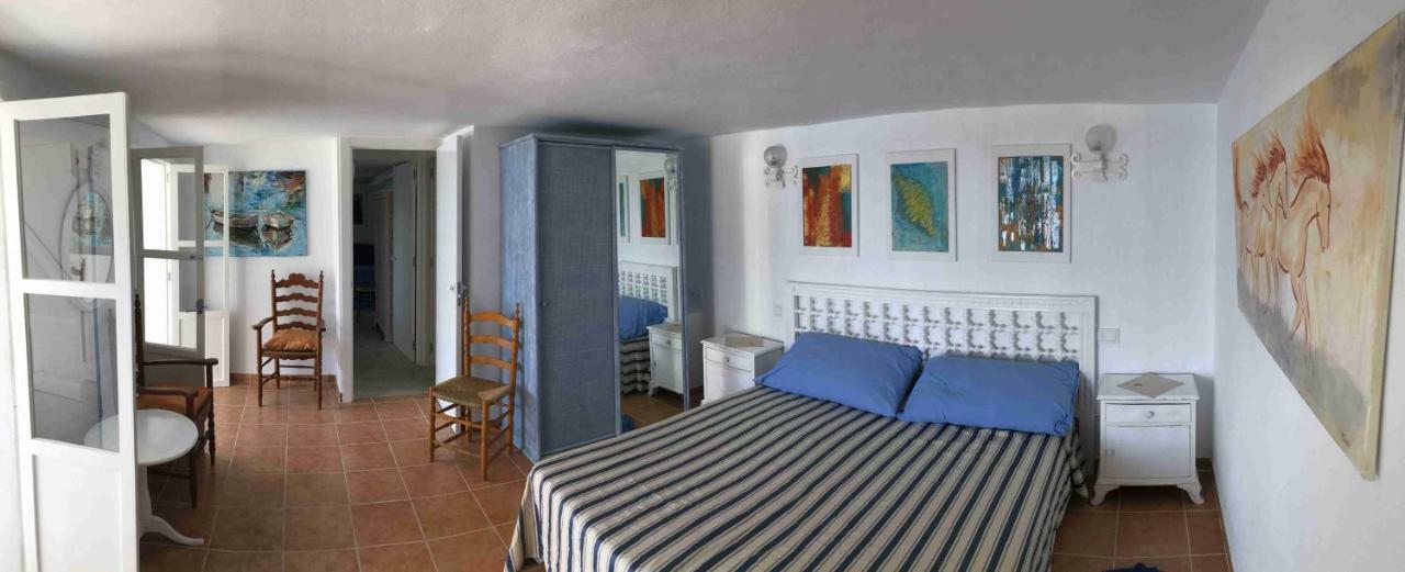Appartamento Hébergement front de mer Sant Elm Esterno foto
