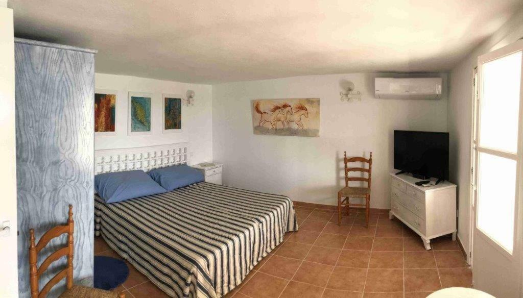 Appartamento Hébergement front de mer Sant Elm Esterno foto